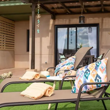 1249 Paradise Majanicho
